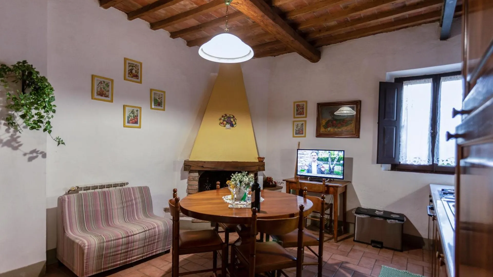 Agriturismo Girasole Villa Gambassi Terme Italy